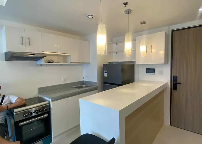 Cozy 1 Bedroom At Be Residences With Balcony Near It Park *
